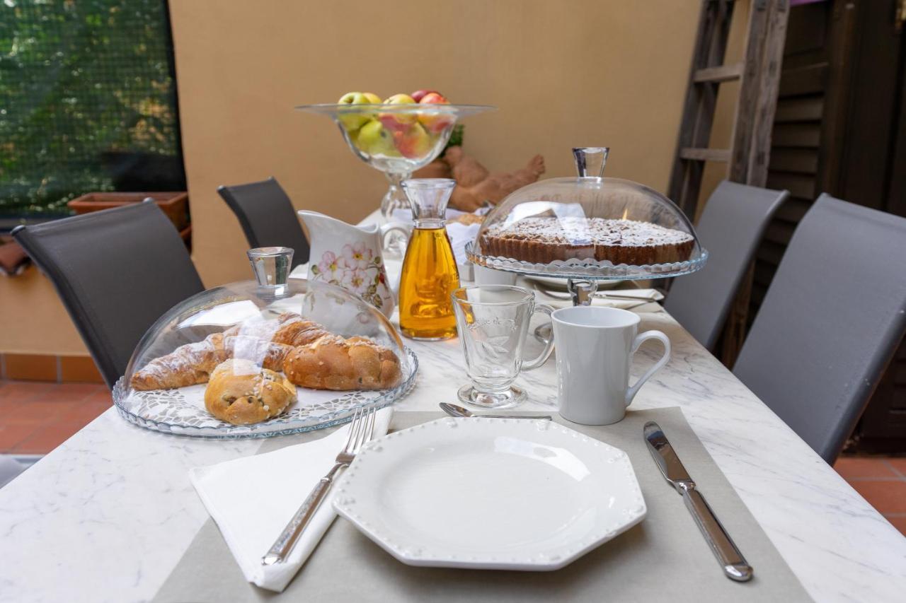 B&B S. Trinita 18 Suites & Rooms Trento Exterior foto