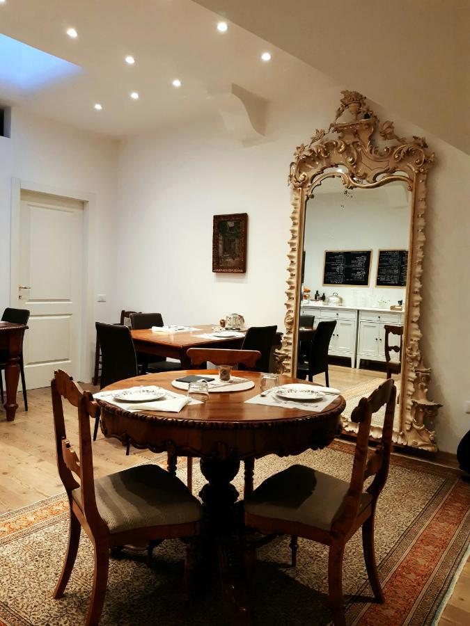 B&B S. Trinita 18 Suites & Rooms Trento Exterior foto