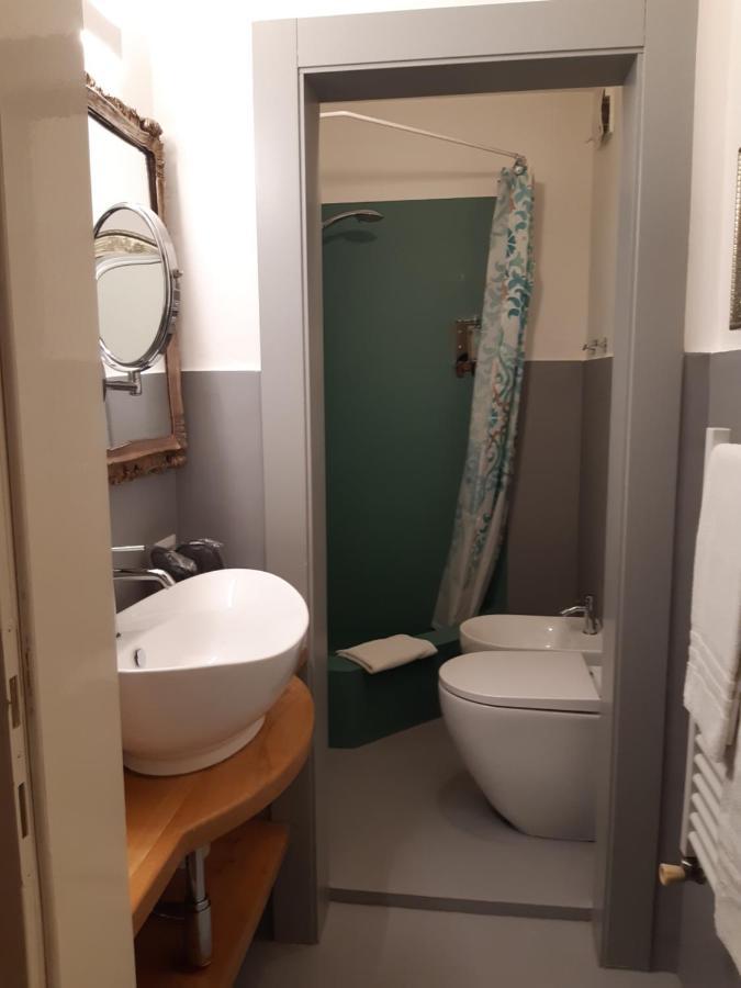 B&B S. Trinita 18 Suites & Rooms Trento Exterior foto
